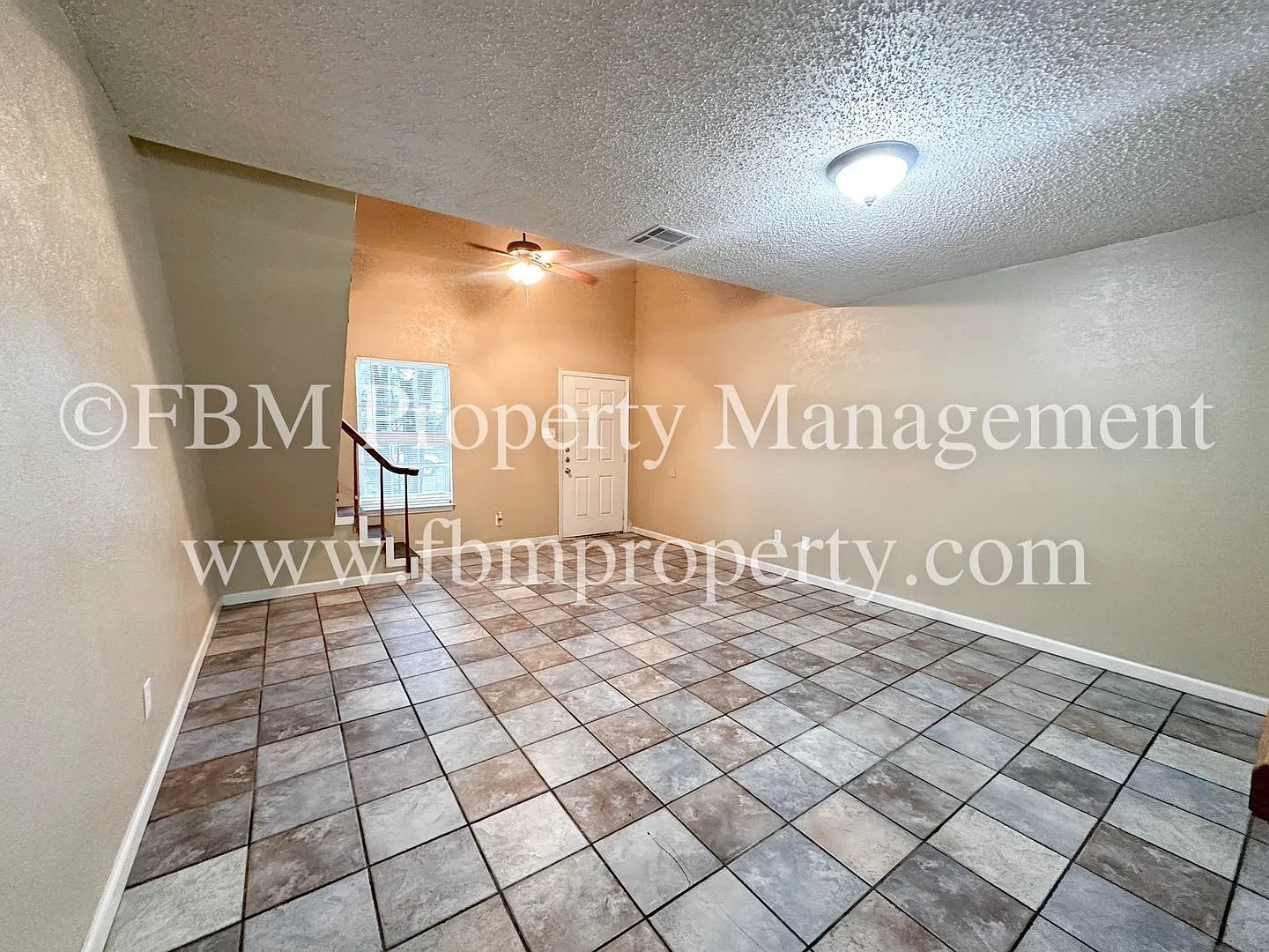 2 bed, 2.0 bath, 1350 sqft, $1,095 — Photo 4