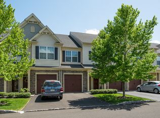 154 Serenity Ct, East Norriton, PA 19401