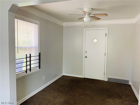 4th image of 10417 Avon Ave