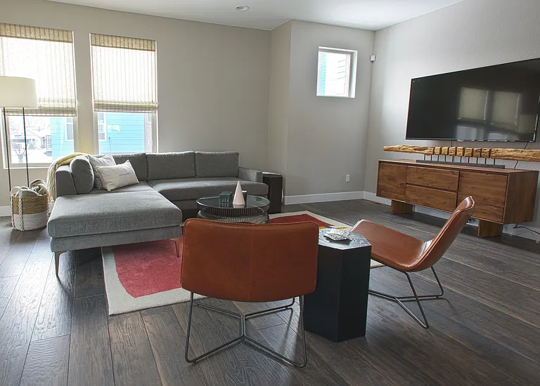 1264 W 11th Ave — Photo 16