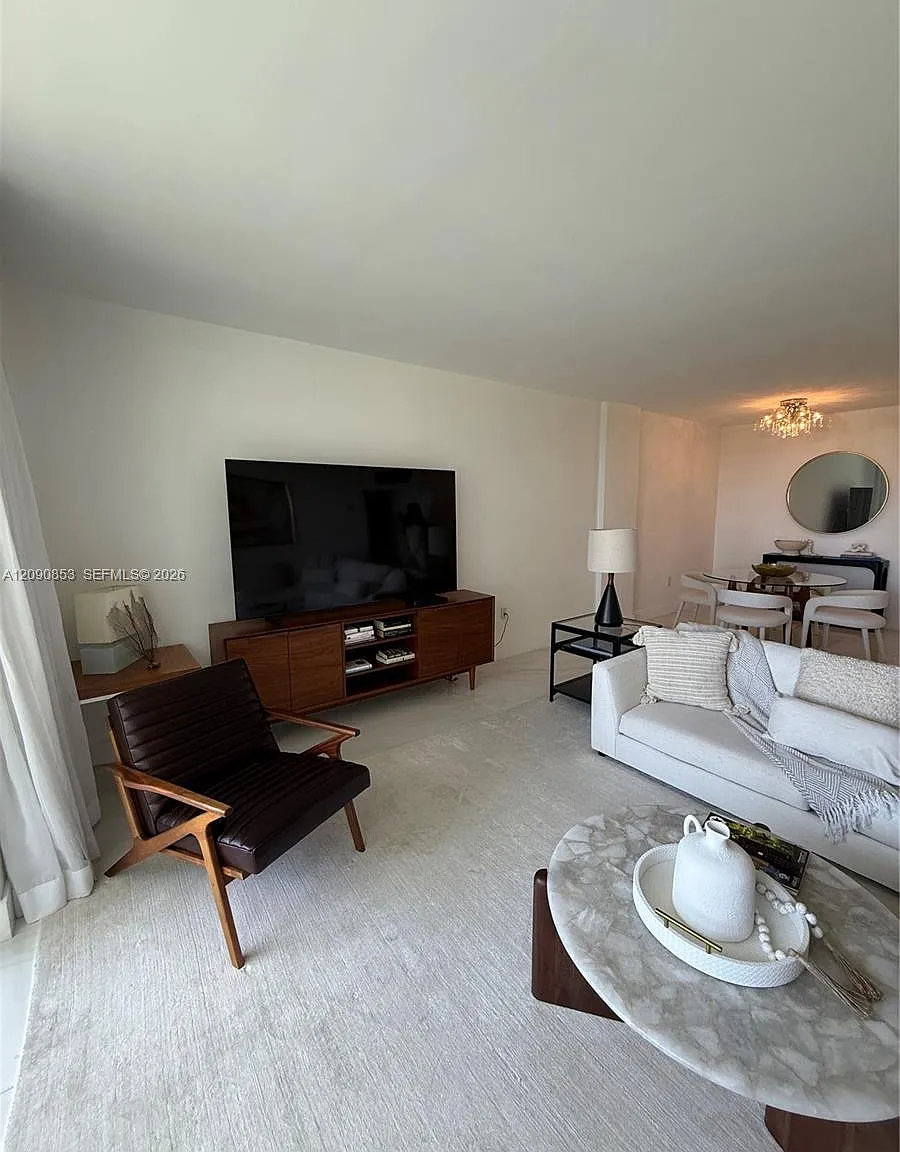Harbour House — Photo 4
