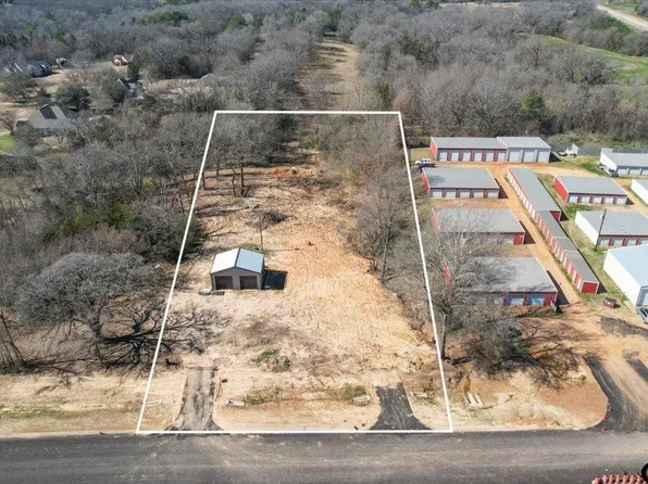 124 Fm 1735, Mount Pleasant, TX 75455