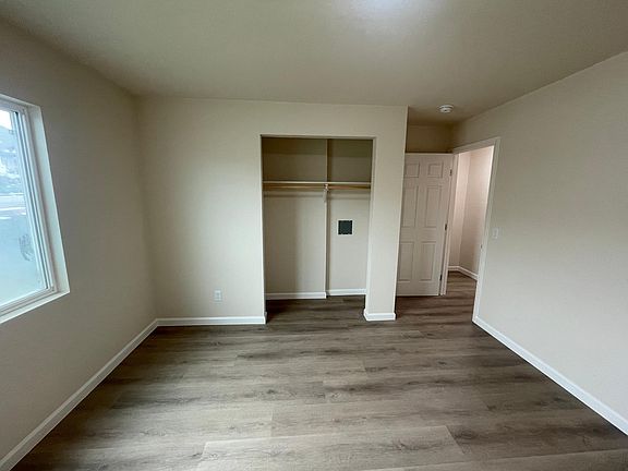 4th image of 547 Grand Ave #4