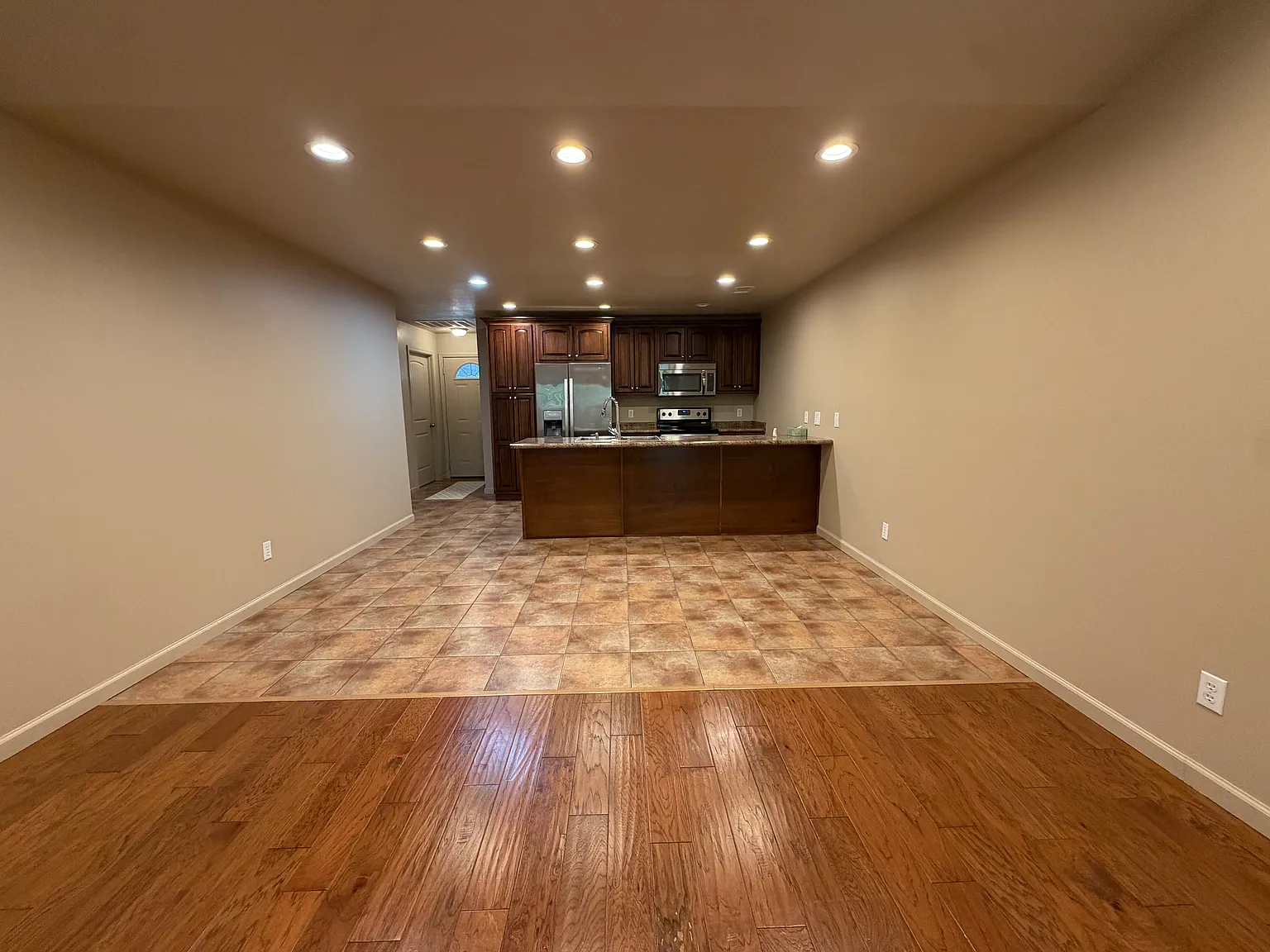 2 bed, $1,050 — Photo 3