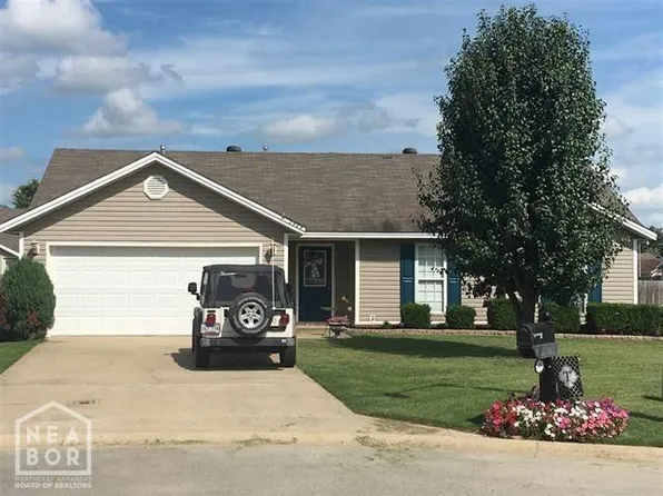 2404 Whitecliff Cv, Jonesboro, AR 72405