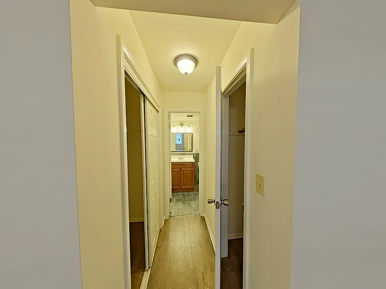 The Alexander — Photo 20