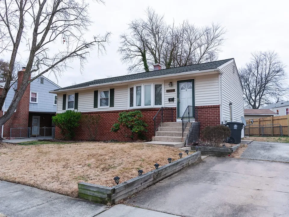 6703 Cathedral Ave #BASEMENT