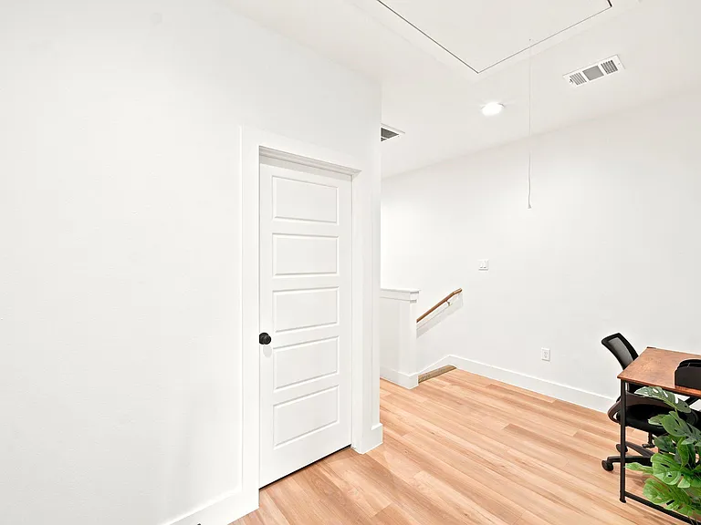 9240 Culver St #B — Photo 28