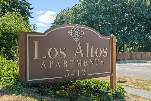 Los Altos Apartments Photo 1
