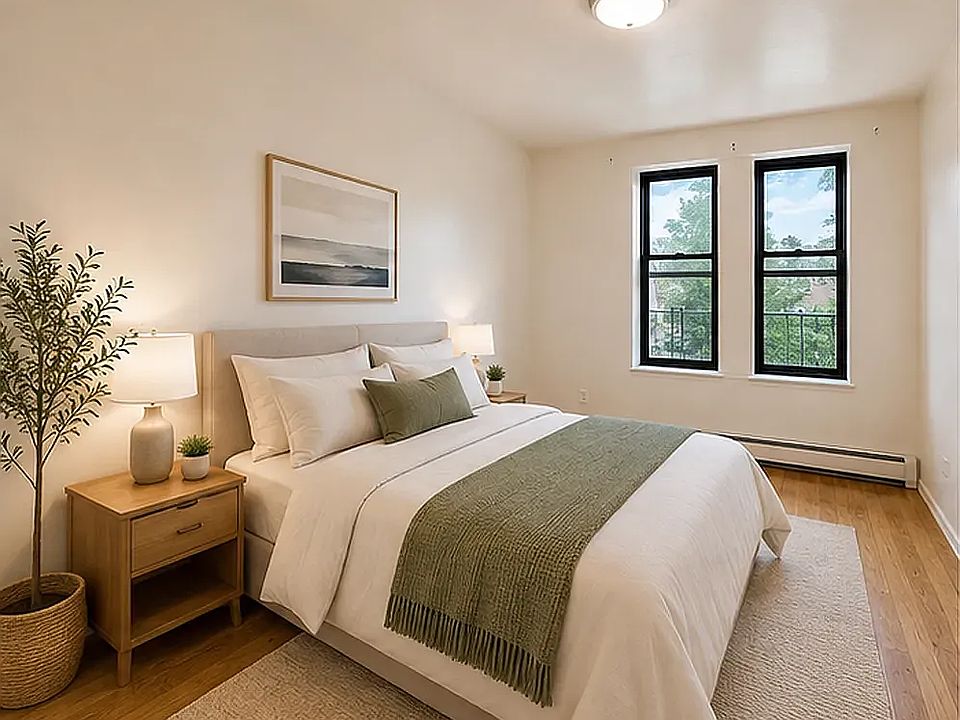 2nd image of 189 Utica Ave #2B