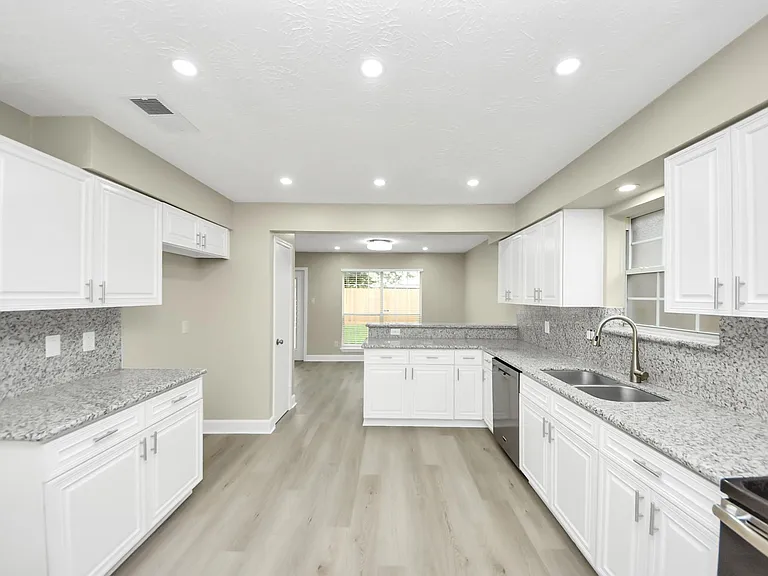 5035 E Pagewick Dr — Photo 13