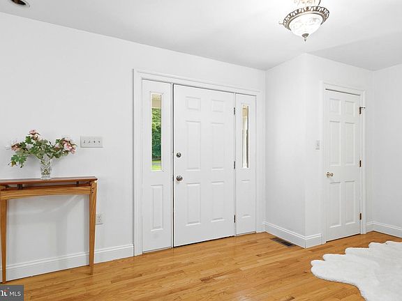 5th image of 8200 Clamber Hill Pl