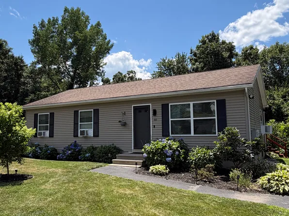 60 Rockledge Drive, Vernon, CT 06066
