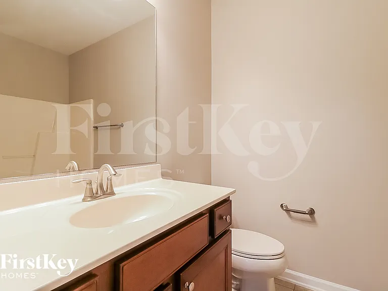 2184 McLaughlin Dr — Photo 13