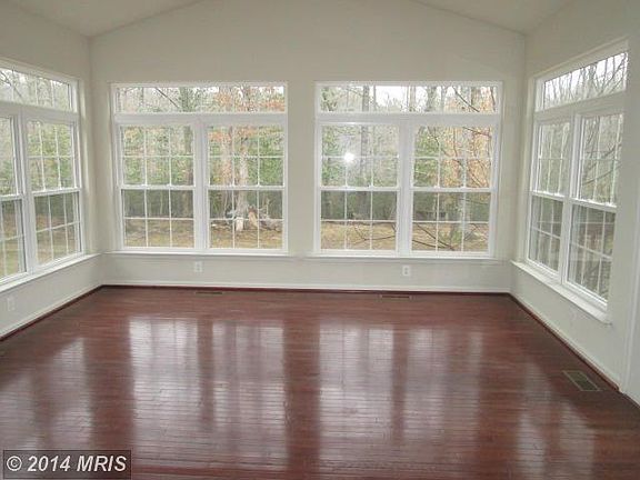 4th image of 20580 Carmarthen Dr
