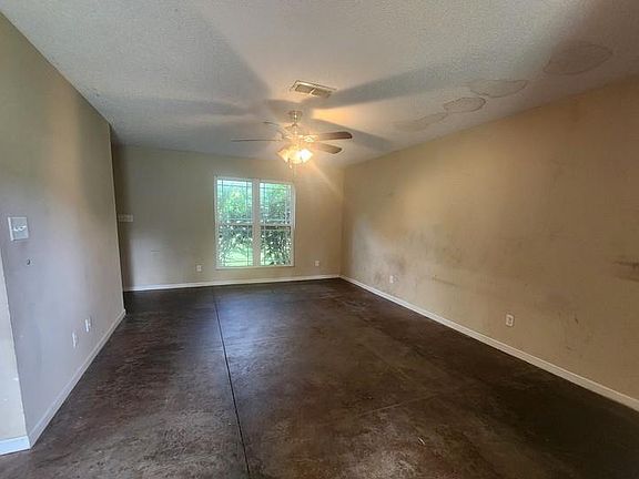 5th image of 1264 Ball Park Ave NE