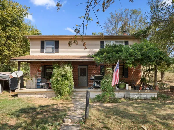 3890 Oregon Rd, Versailles, KY 40383