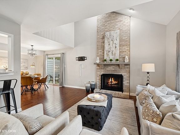 4th image of 9208 Cliffside Ln #59-D