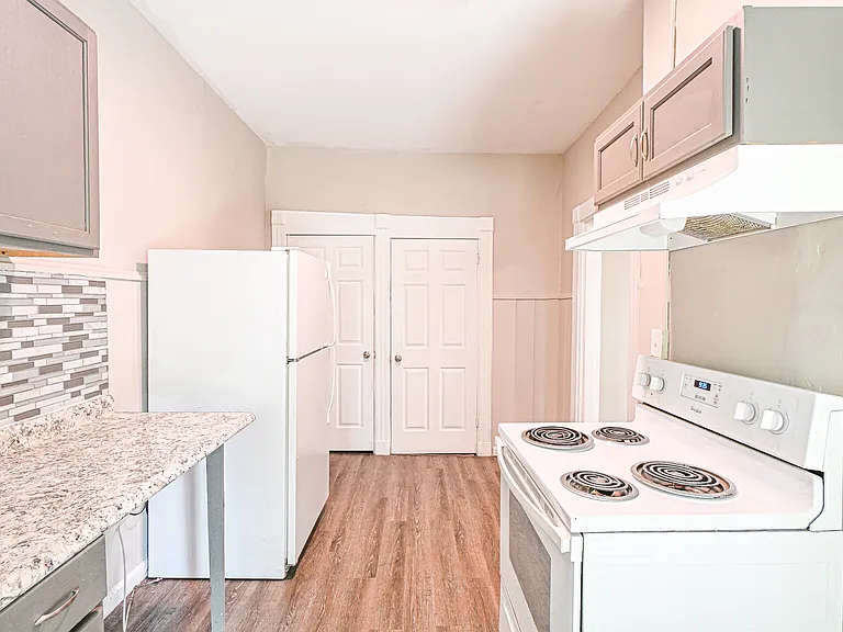 3131 Harvard Ave — Photo 10