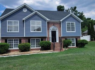 695 Paces Woods Ct, Lawrenceville, GA 30044