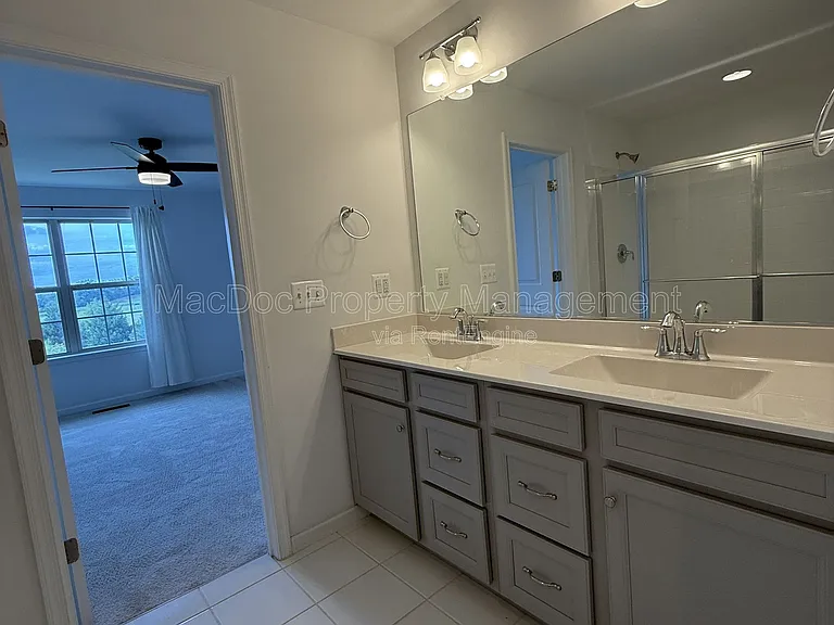 2401 Copa Ct — Photo 22
