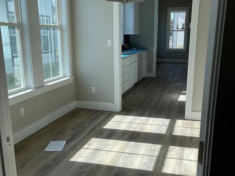 1027 Twain St — Photo 5