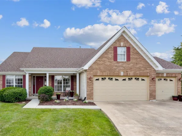 106 Myrtle Wood Ct, O'Fallon, MO 63368