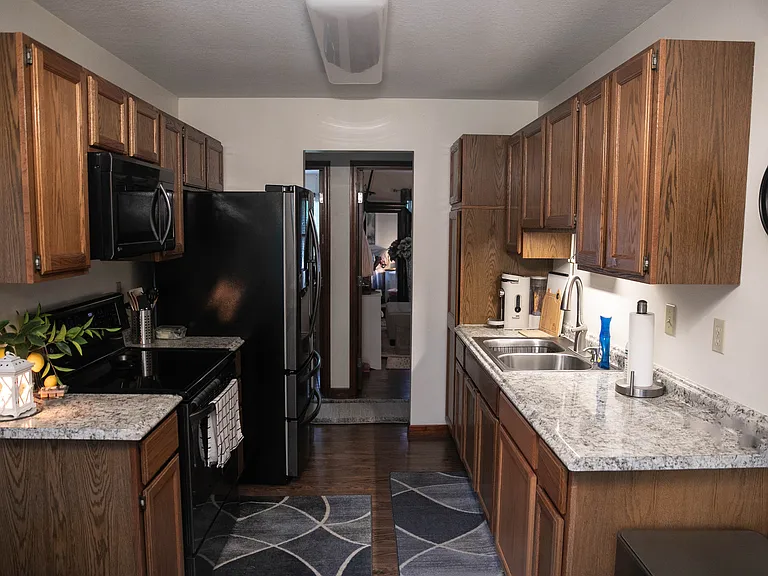 1389 W Sterns Rd — Photo 8
