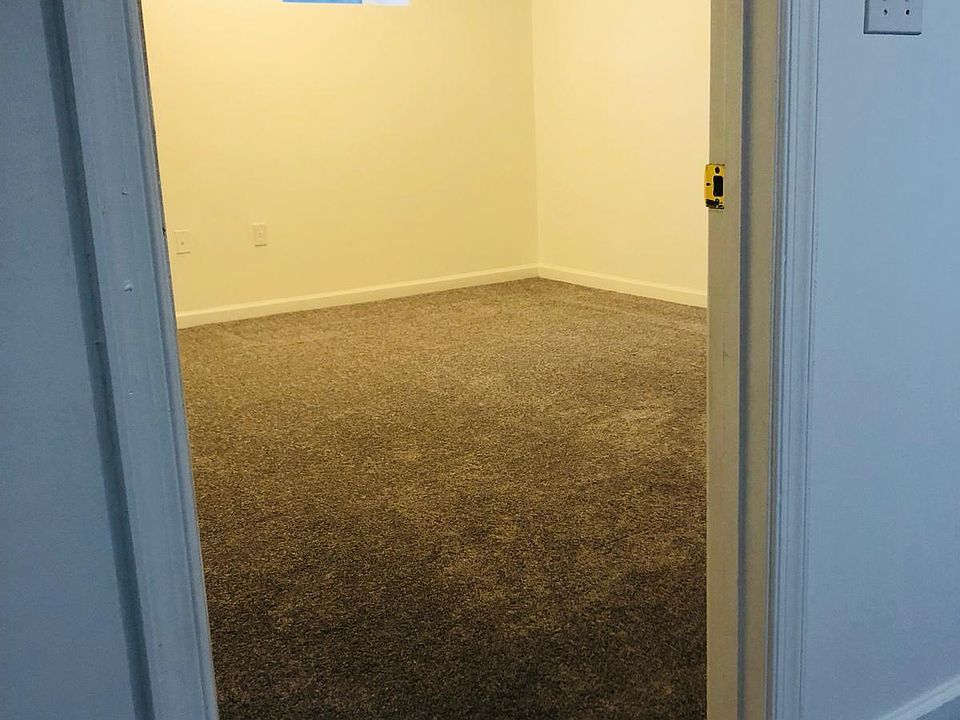1st bedroom