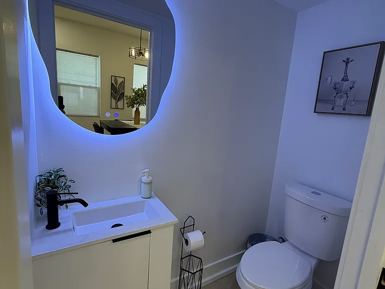 1747 S Meridian St #1747 — Photo 4