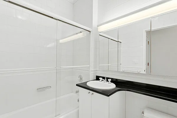 Rented by Keller Williams NYC | media 8