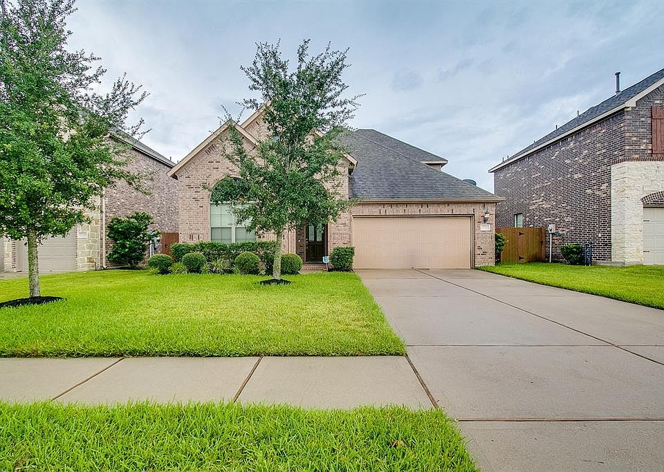 1st image of 17323 Aldenwilds Ln