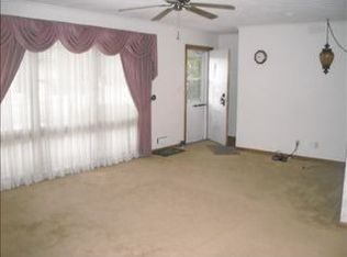 2806 Oak Grove Ln, Rockford, IL