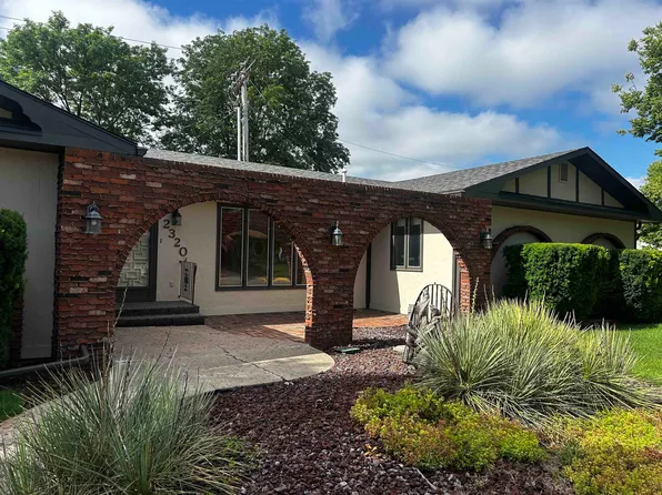 2320 W A, North Platte, NE 69101