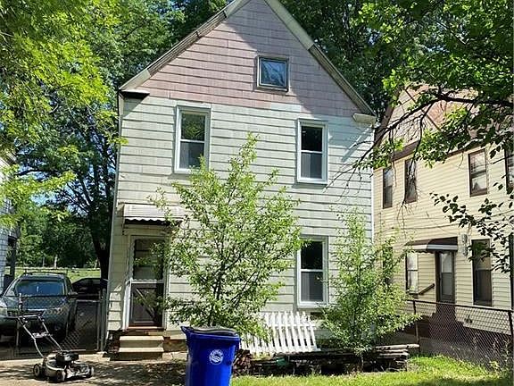 4th image of 1927 Willowdale Ave