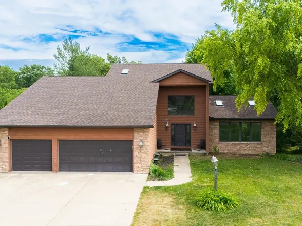 1318 Amanda Dr, Metamora, IL 61548