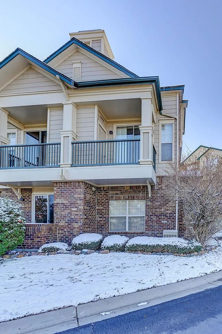 Bright Corner 3BR Condo with Garage in Superior! Available NOW! — Photo 1