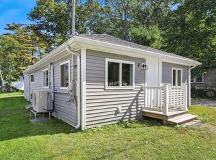 8 10th Ave, Halifax, MA 02338