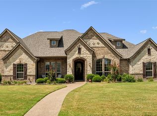 302 Summer Dr, Haslet, TX 76052