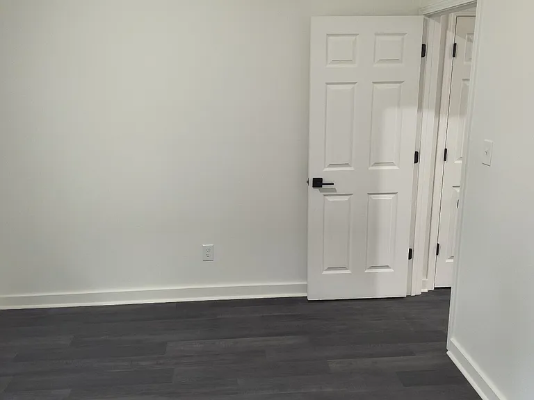 1510 Brownwood Ave #C — Photo 18