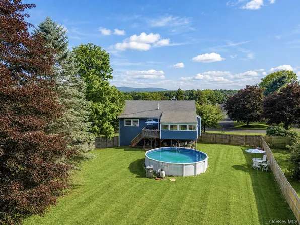 210 Dairy Lane, New Windsor, NY 12553