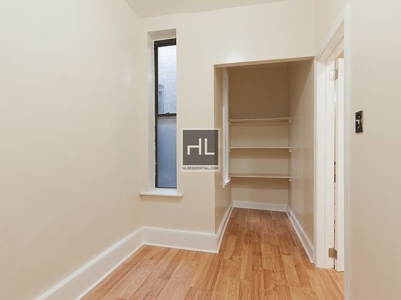 5th image of 263 Quincy St APT 1F