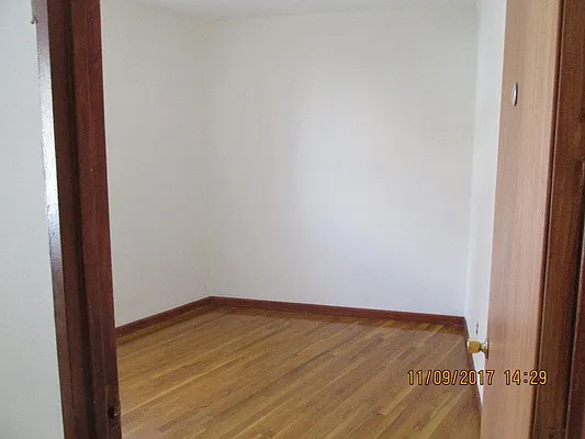 Rented by Windsor Homes Realty Corp | media 8