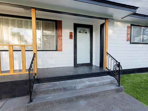 3rd image of 260 SE 2nd St