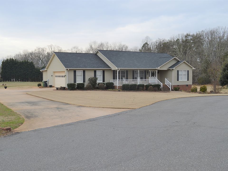 1st image of 123 Albertville Ln