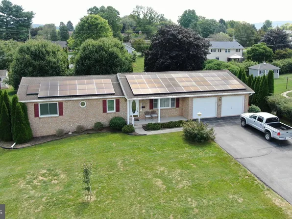 11616 N Landis Ave, Waynesboro, PA 17268