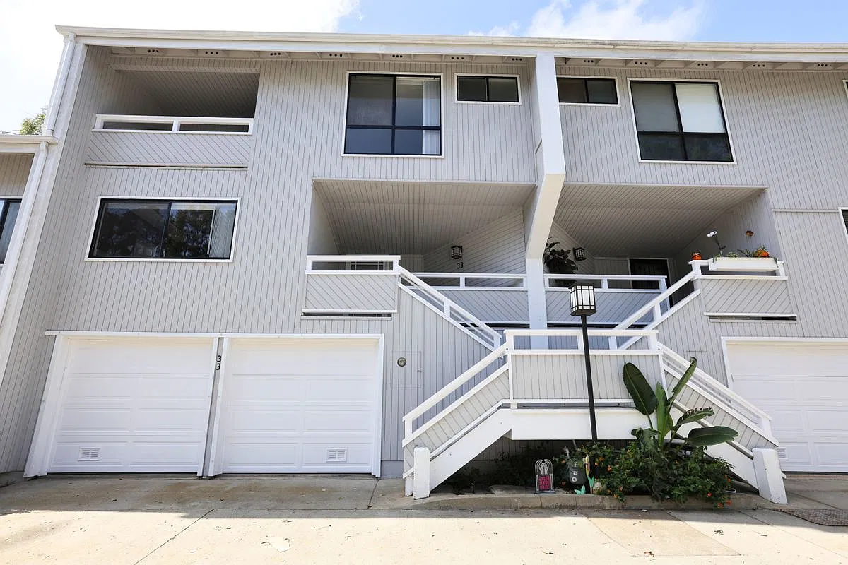 2 bed, 2.5 bath, 1578 sqft, $6,000 — Photo 1