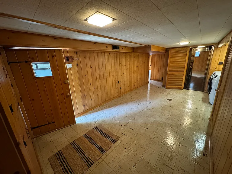 804 Elmwood Ln — Photo 24