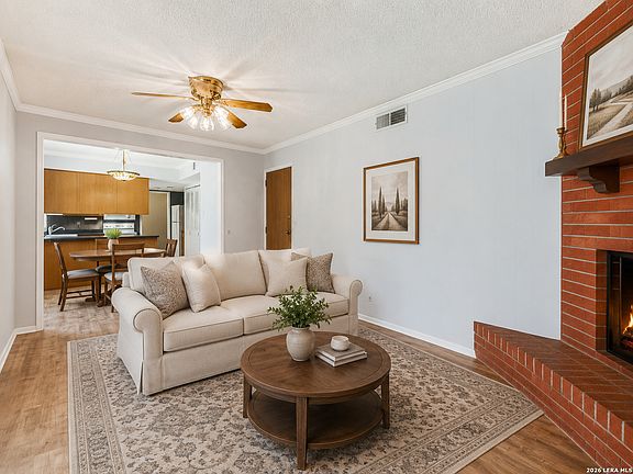 5th image of 15101 Encino Verde