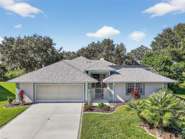 21607 Regency Park Ln, Leesburg, FL 34748